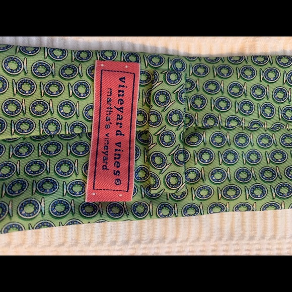 Vineyard Vines Green Tie - Picture 2 of 4